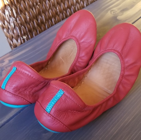 SOLD Cardinal Red Tieks - Picture 1 of 8